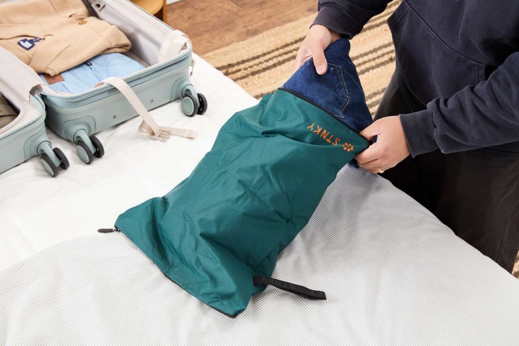 Travel laundry tips for backpackers visiting Hoi An and Southeast Asia